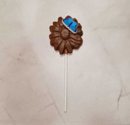 Daisy Pop with Sugar Butterfly